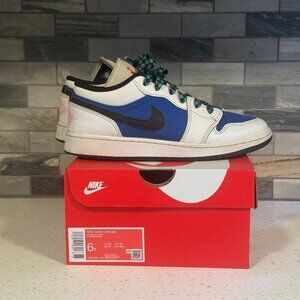 Nike Youth Air Jordan 1 Low SE “Fast Lane” - Size 6Y